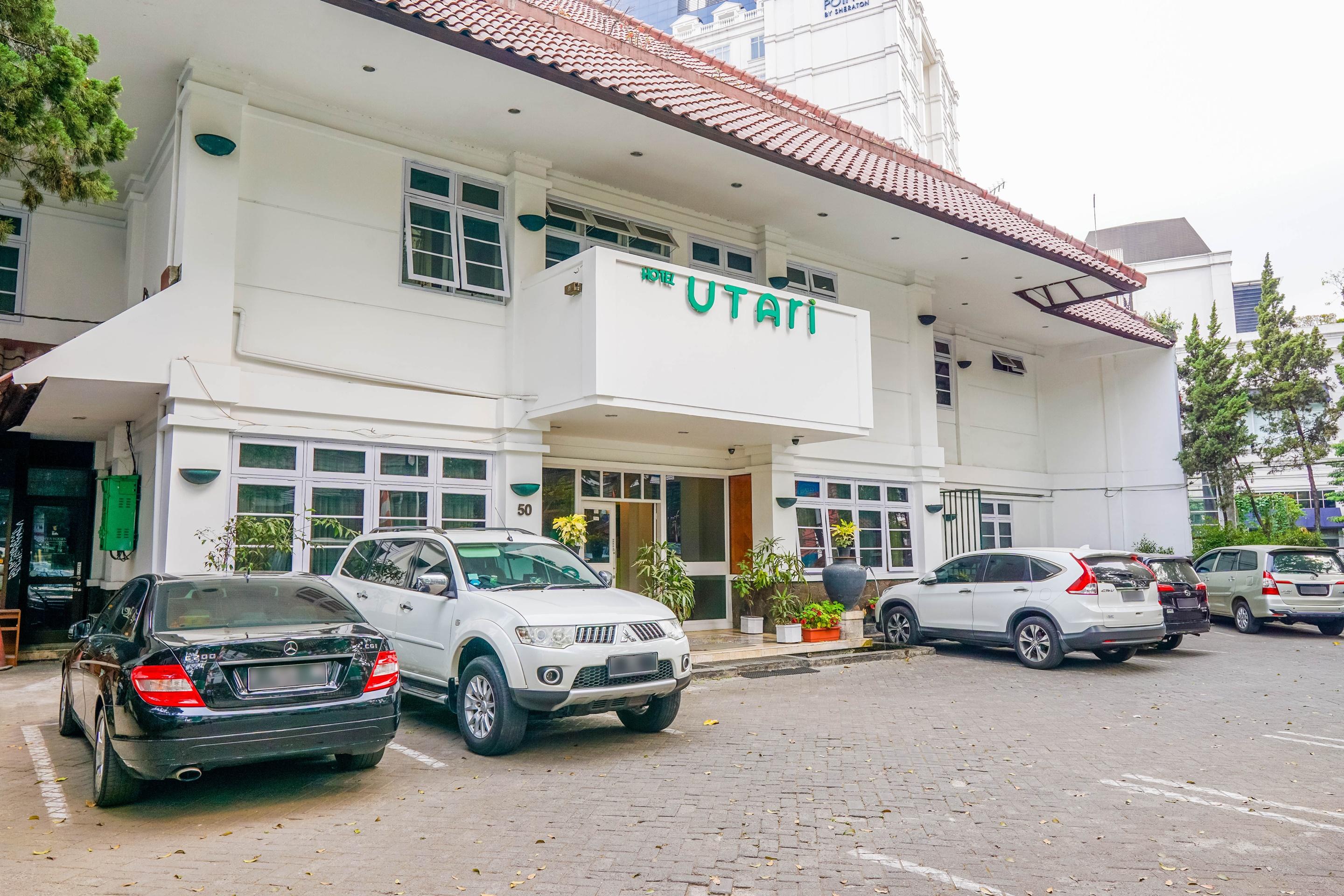 Hotel Utari Dago Bandung Exterior photo
