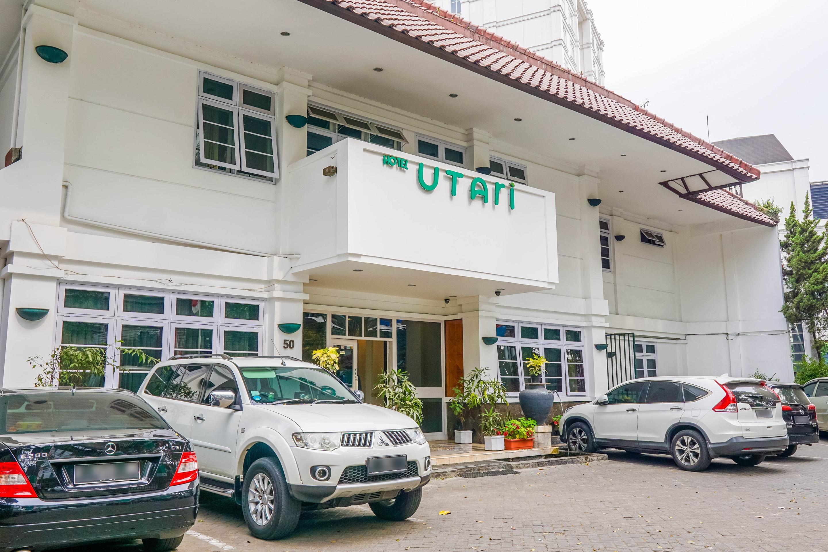 Hotel Utari Dago Bandung Exterior photo